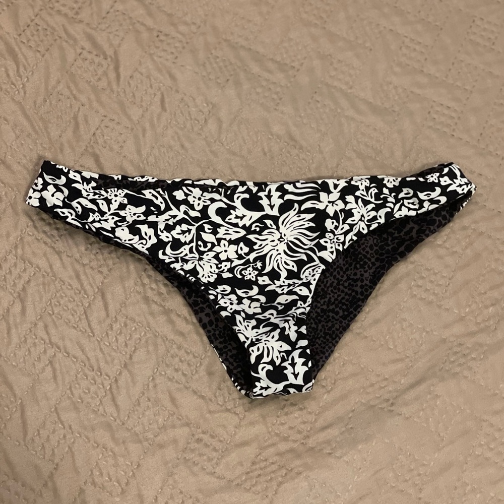 Acacia Black Batik Makai Bottoms (L)